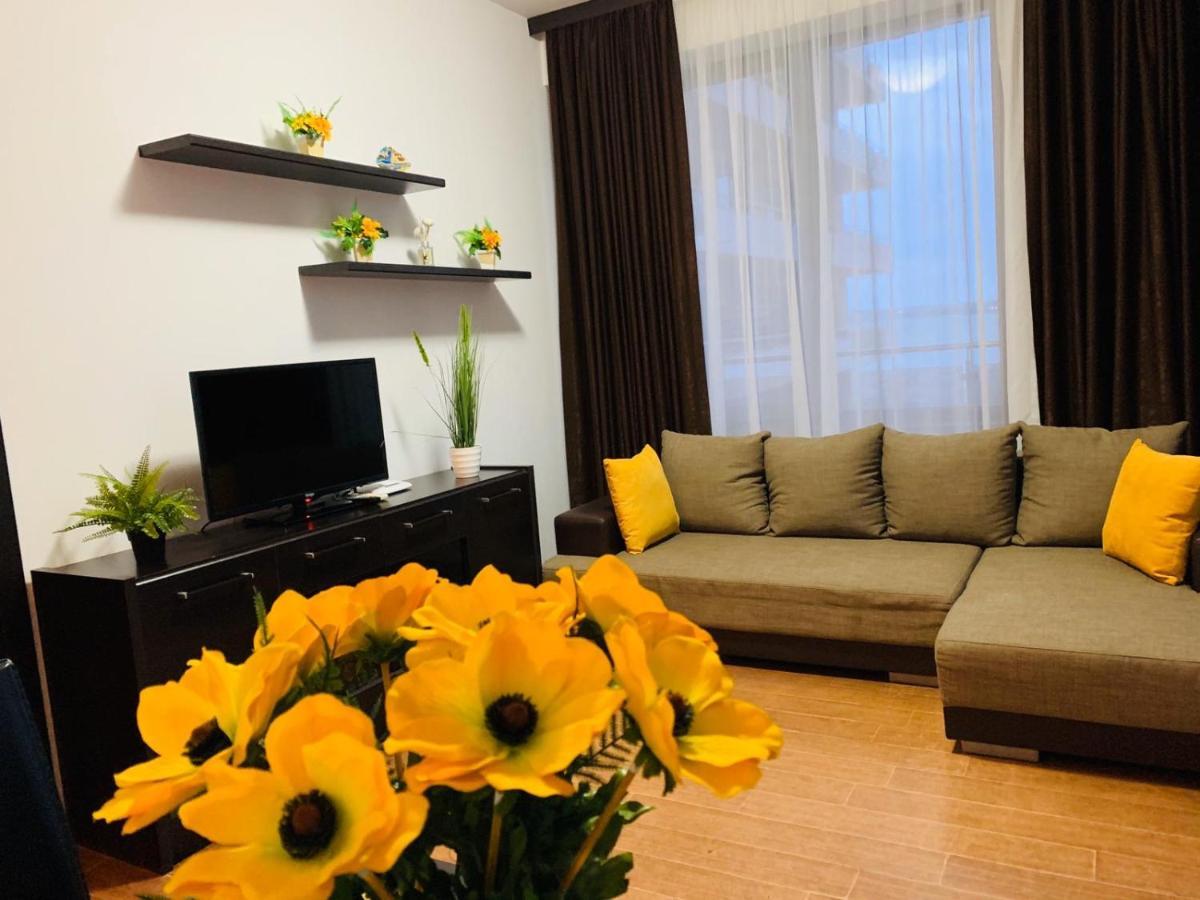 Ank Summerland Apartment